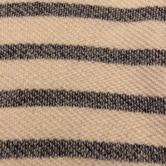 Perfect beach pullover - Picture 2 of 6